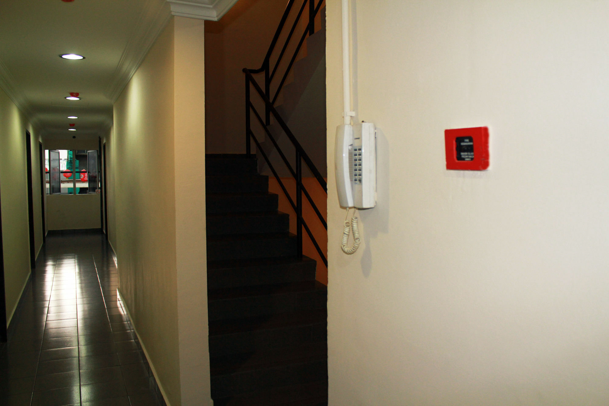 Oyo 43927 Sassana Hotel Kuala Lumpur Buitenkant foto